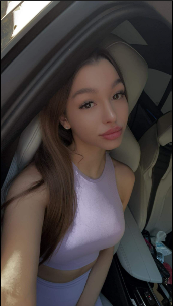 Image from "barbie hump barbie.hump Barbie_hump barbiehumpxxx leaks onlyfans webcamgirl model record stripchat chartubate bongocam
stranger cums in her mouth blowjob" by @leaktoday